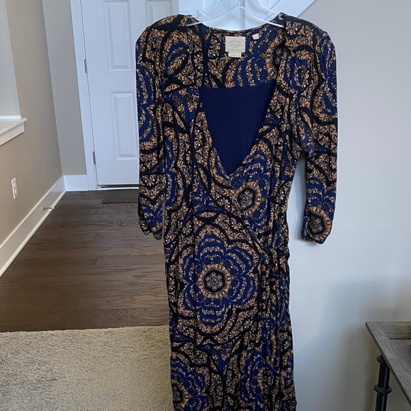 Deep-V Faux Wrap Patterned Dress - Picture 1 of 9